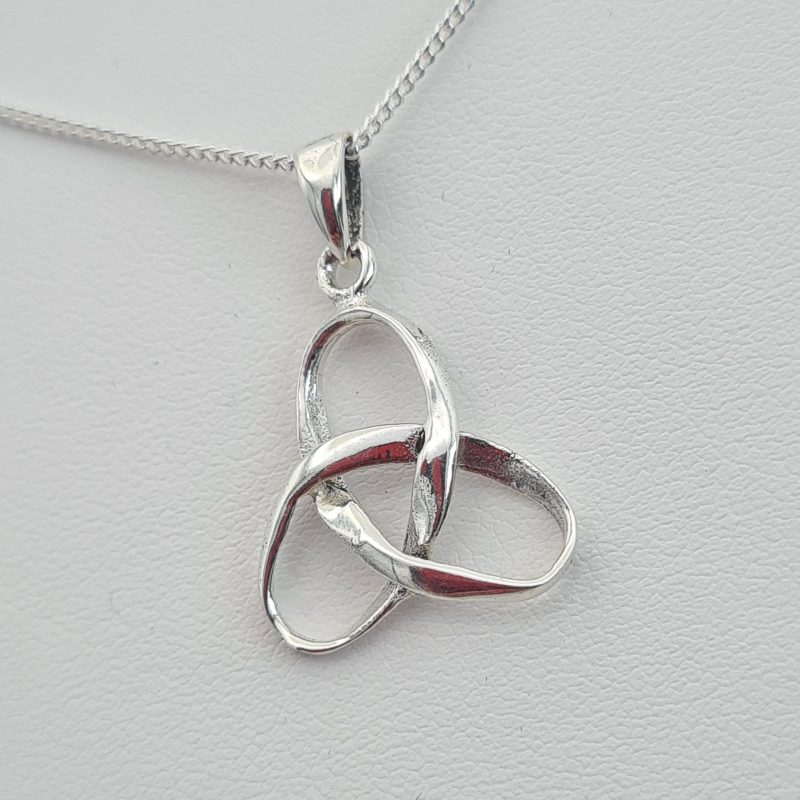 925 Sterling Silver Celtic Trinity Knot Necklace - Image 4