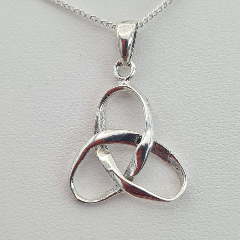 925 Sterling Silver Celtic Trinity Knot Necklace