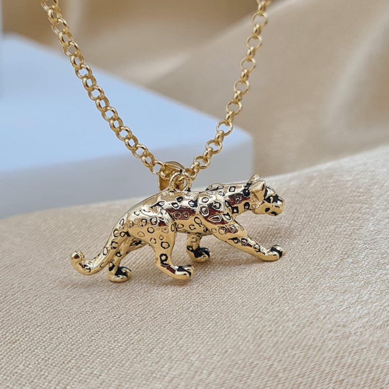 18ct Yellow Gold Leopard on 925 Sterling Silver with chain.