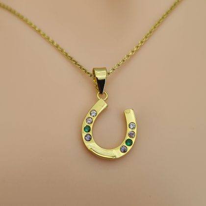 Gold horseshoe necklace