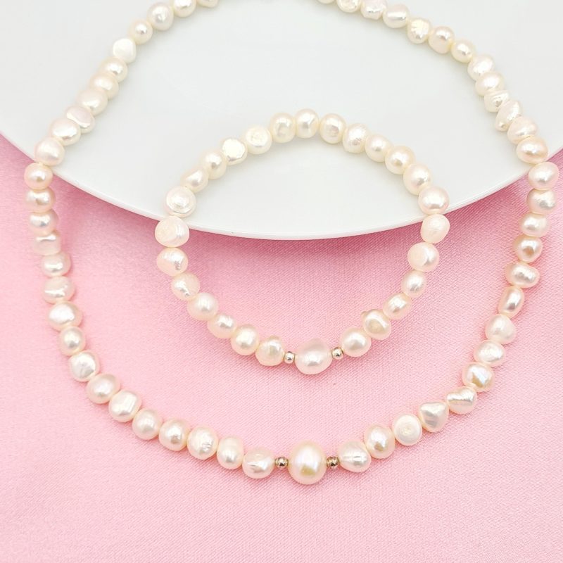 White pearl necklace set