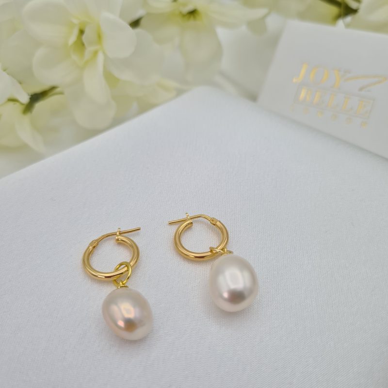 18ct Gold 12mm Freshwater Pearl Charm Hoop Earrings - Image 7