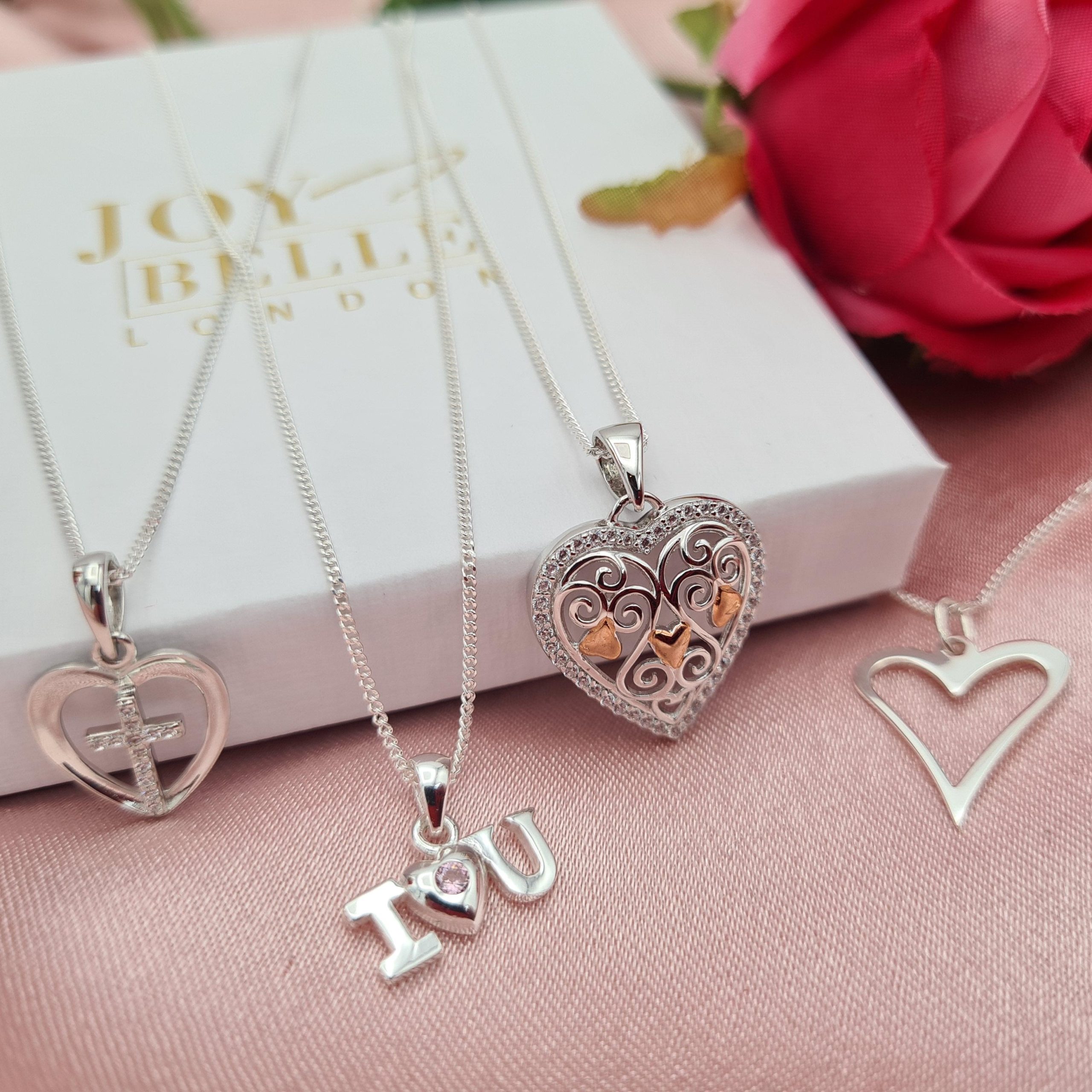 The Perfect Valentine Gifts to say ‘I Love You’